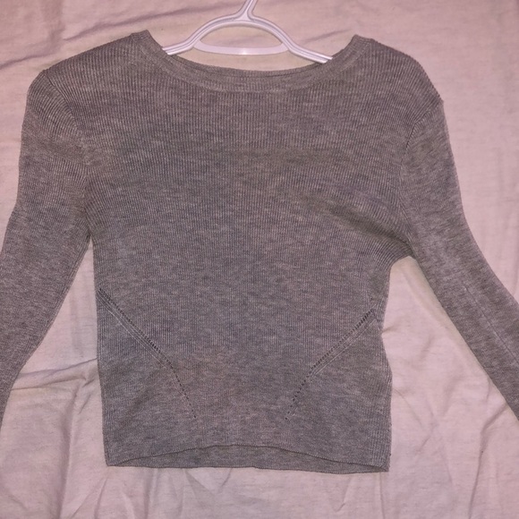 Cropped Sweater - Picture 1 of 3